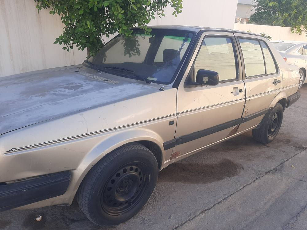 سياره للبيع مكان كركوك موديل ٨٩ باور قفل مركز ي رقم انكليزي  سنويه جديده هزه جديده مشروع وطني  ٢٨ محرك أوربي شرط  كير   شرط  كشر بلادي صبغ بلادي جارد  كابريتر كورلا  نكره ماشاءالله شرط تحويل   سعر ٢١ شويه بيه مجال  *********** كركوك, العراق
