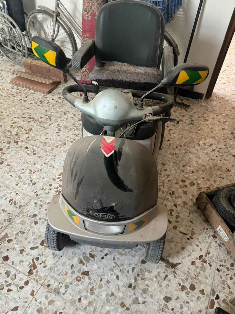 السلام عليكم للبيع دراجه شحن نضيف نضام 6سرعات كشن موتحرك 360درجه بطاريت +موطارات جديد مكان بابل  سعر 600وبيه مجال ***********
