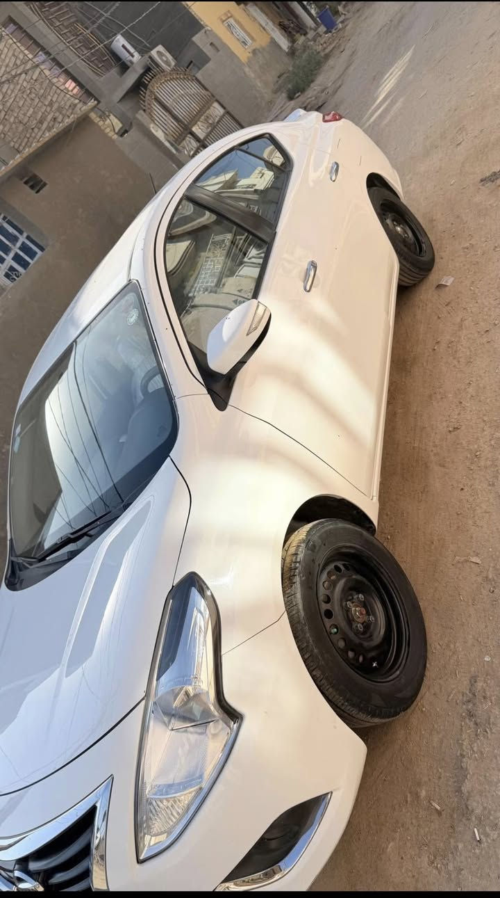 نيسان صني مصري مديل 2023
مكفوله كفاله عامه سياره جديد كلش ماشيه 65 الف 
تبريد قطعتين شاشه حساسات كامره منضومه زنون كامله 
سياره حلوه كلش رقم اربيل اتريد تحويل اتريد وكاله بسم الشركه 
مكاني ديوانيه ام الخيل رقم *********** سعر 122 وبيه مجال بيع فقط 👍
