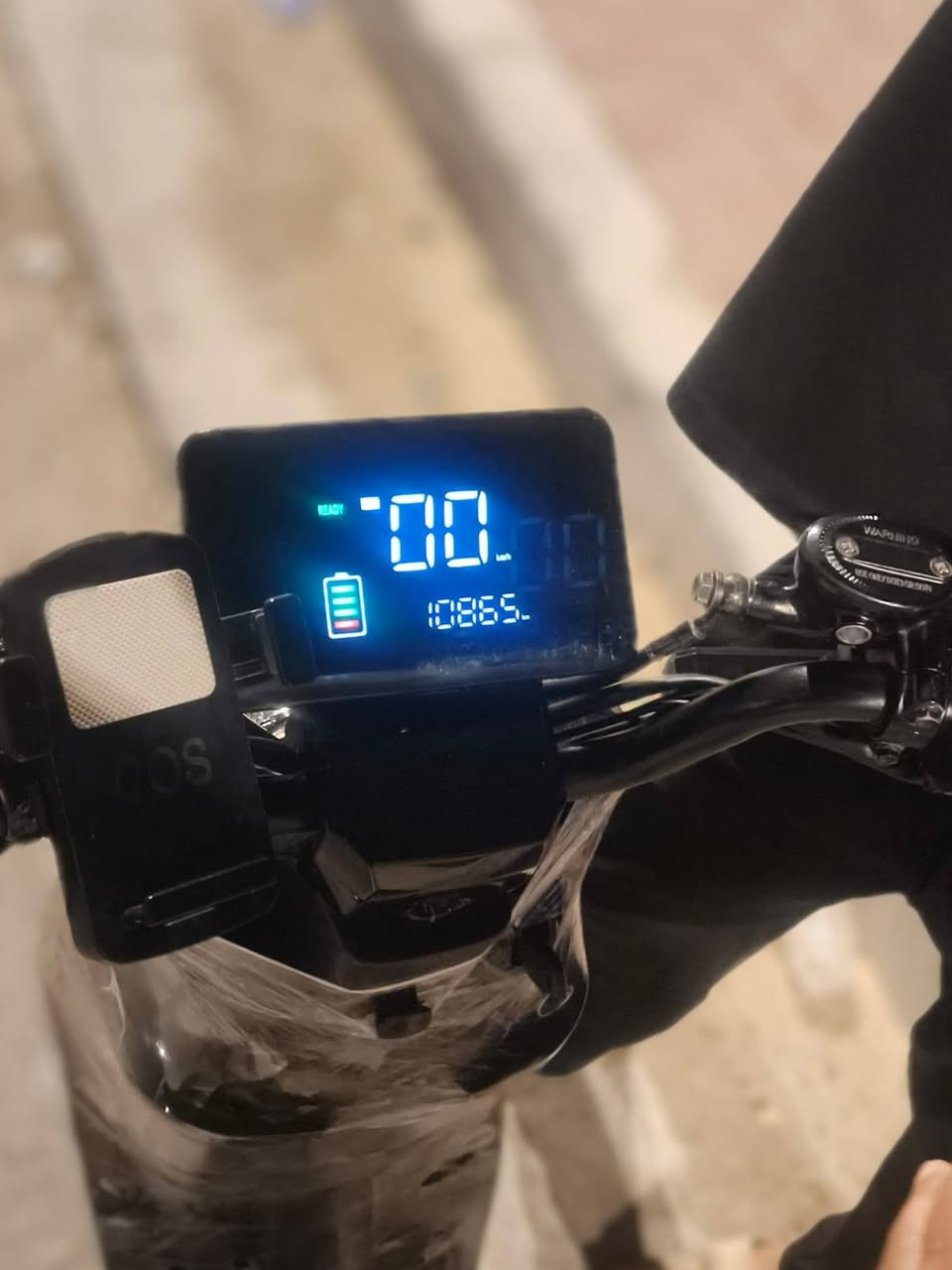 دراجه مكفولا البيع R9 الموديل 2025 البطاريات5جدد سرعه 77سعرخاص بس واتساب رقم***********  المكان بصره الحيانيه
