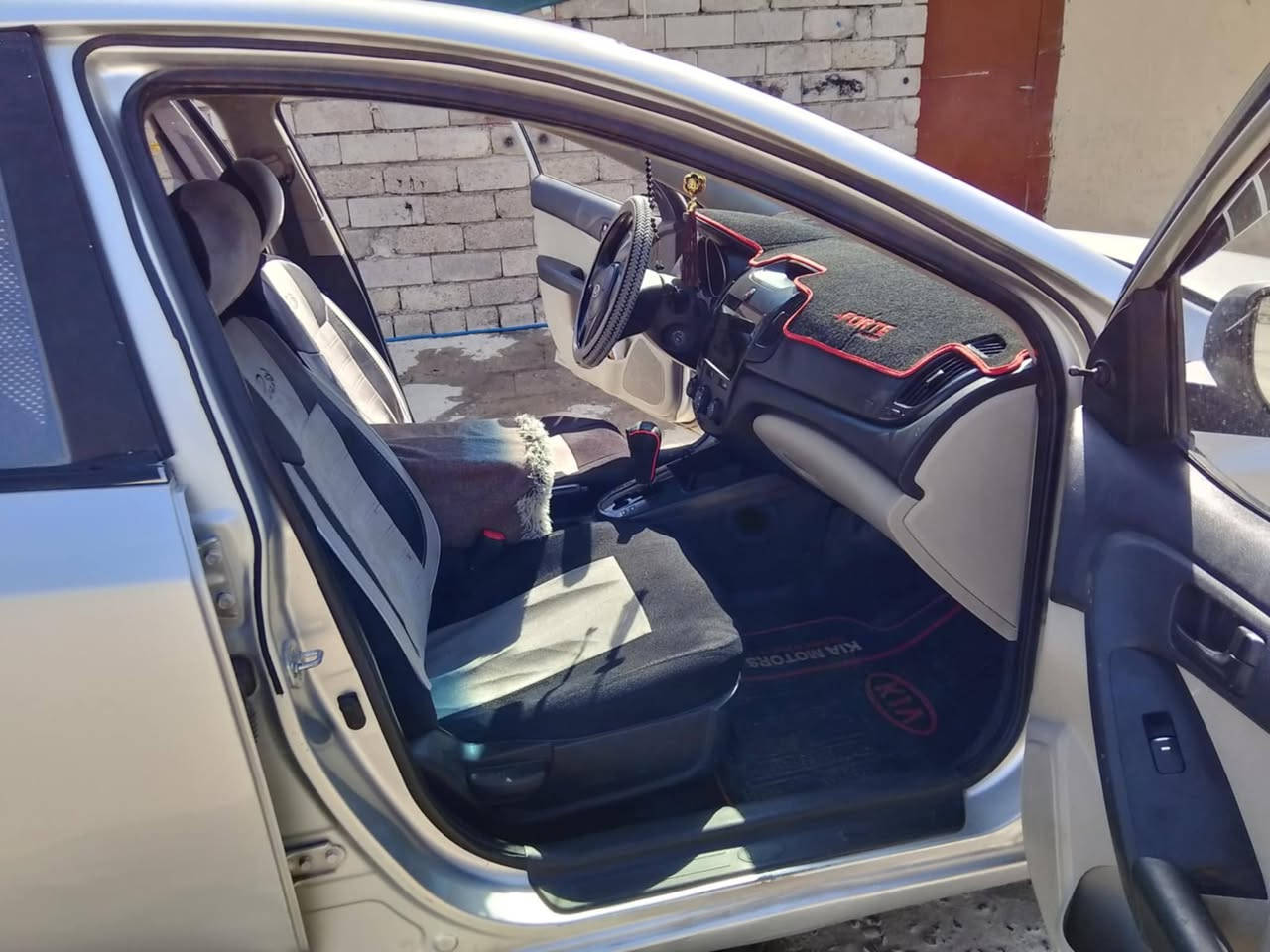 سيراتو موديل ٢٠٠٩ رقم اربيل سنويه صاقطه بدون صبغ *********** ٩٥ وبه مجال
