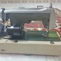 ماكنة خياطه منزلي خياط فقط بدون تطريز ماكنه انكليزي اصلي تشتغل جميع ان...