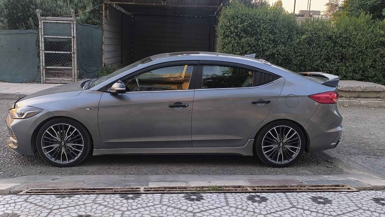 النترا 2018 سبورت توربو 🏁
محرك 1600cc توربو 🚀

المواصفات: 

1-سلايت

2-لايتات زينون

3-بك لايت رياضي

4-شفتات ستيرن

5-كير 7 سرعات

6-ثلاث انظمة قيادة عادي- اقتصادي-سبورت

7-تدفئة كشنات 

8-كشنات جلد 

9- شوتة رياضي (عطاس) 

10- سماعات انفنتي محيطية 

11- انارة ترحيبية بلباب

12-بصمة ابواب 

13- حساس الصندوق ( من تتقرب يفتح )  

14-تبريد قطعتين صفحة بارد صفحة حار وبكيفك

15-حساس ضغط التايرات مع رقم الضغط

16-كير اتوماتيك +عادي 

للتواصل على الرقم او واتساب: 
***********
