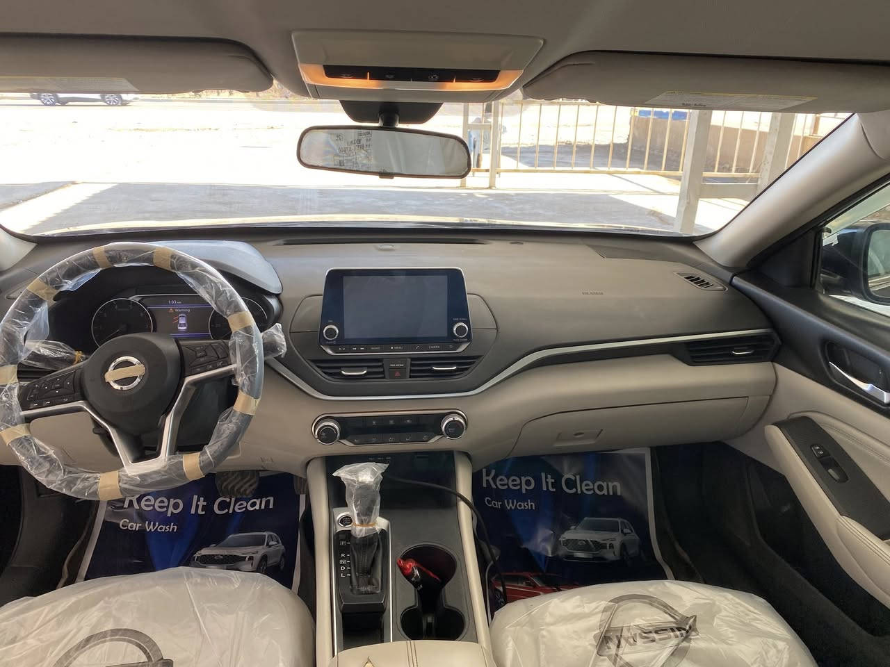 السلام عليكم 
نيسان التيما 2019 S رقم بغداد الجديد بأسمي تحويل ثاني يوم سنوية ل29 وهزة جديدة
مواصفات داخل لونين المرغوب
بصمة تشغيل وبصمة بوب وتشغيل عن بعد 
كشنات كهرباء
شاشة كبيرة وتدعم الكار بلي 
كير ومكينه كفالة مع الادامة العامة 
صدر امامي وخلفي مع تخم تاير كفالة 
ماشية 68 الف مايل 
الحادث بنيد وجامرلغ بدون دواخل شرط ايرباك ستيرن فقط وراجع سستم صور الحادث والسونار موجود بلمنشور 
السعر 128 وبيها مجال لطيبين 
مكاني ديالى/جديدة الشط 
***********
