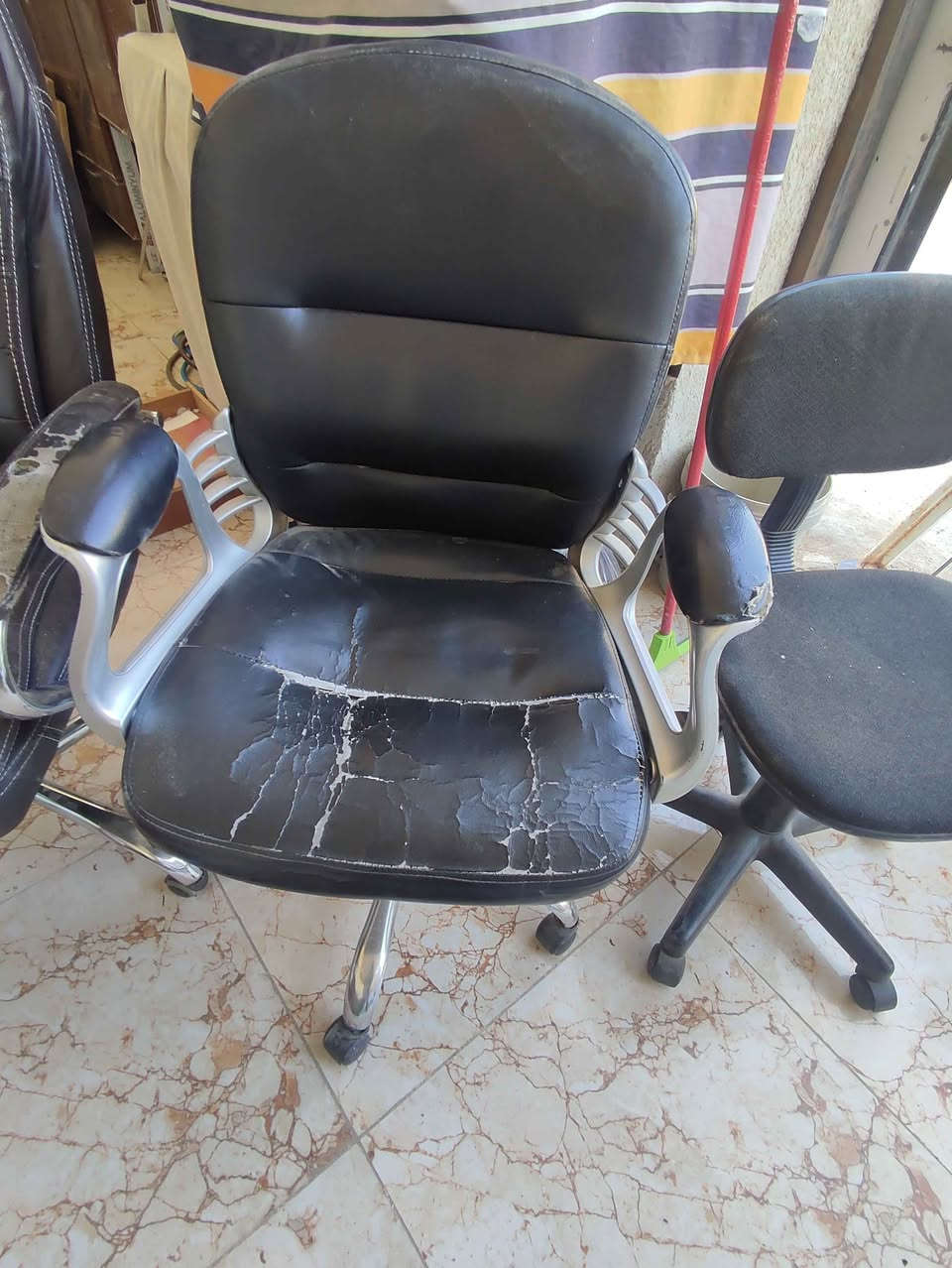 كراسي مكتب دواره الواحد على 30الف العنوان المطيحه السنيديه البصرة, العراق


**إذا كنت صاحب هذا الإعلان وتريد حذفه لأي سبب، رجاءا أرسل رسالة إلى الدعم الفني**