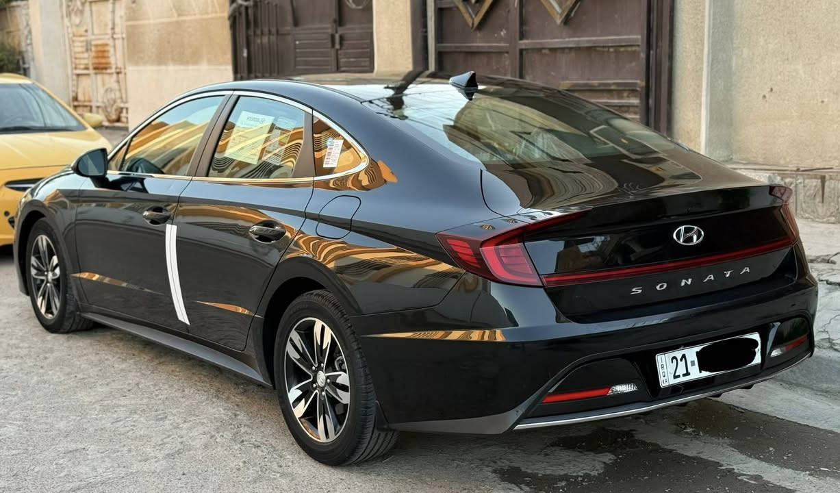 اللهم صل على محمد وال محمد 
سوناتا 2021 سيارة كلش نظيفة 
*********** ☎️
ماشية 50 الف 
محرك جبير 2500 المرغوب 4 سلندر 
مواصفات نص فول 
شاشة جبيرة 
كامرا 
رادار
هاندبريك بصمه
4 وضعيات قيادة
اوتو هولد 
ويل 17 
صندوك بصمه
تحديد مسار القيادة
سعر 142$ بيها مجال 
بيع او مراوس حسب القناعه
مكان سيارة بغداد السيدية📍
