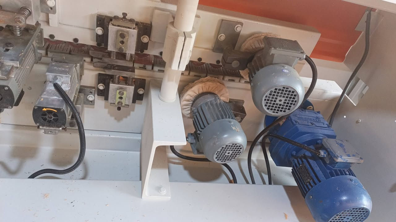 لاصقه. اوز قونيا 3مراحل 
اربيل صناعه جنوبيه خلف شركه اوسكار فرع نجارين 
***********واتساب 
***********واتساب
