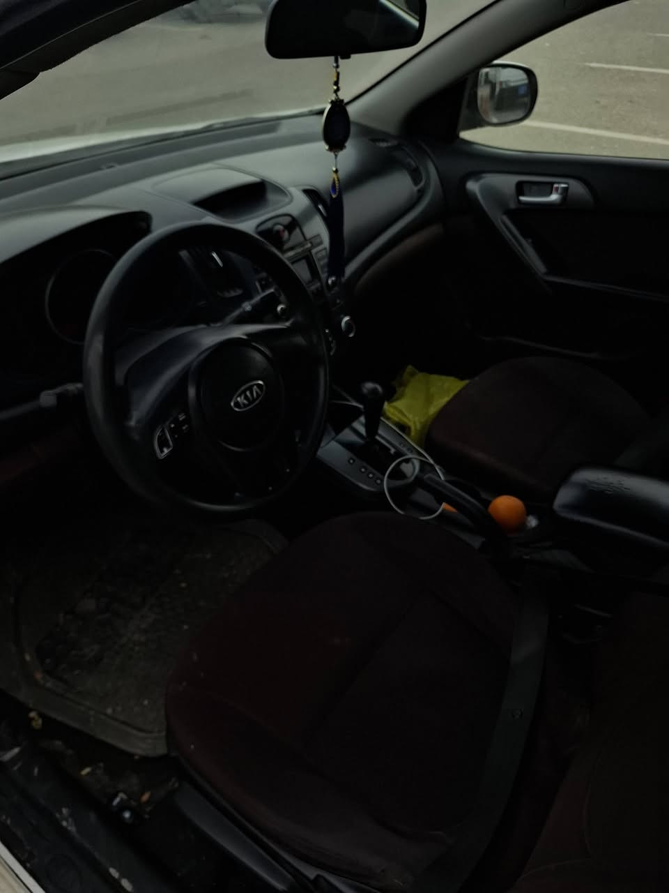 السلام عليكم سيراتوخليجي مكفوله كفاله عامه موديل 10 السعر ١٠٠ وبيه مجال شراي اتصل *********** مكاني بابل مشروع المسيب السياره جاهزه بدون اي نقص
