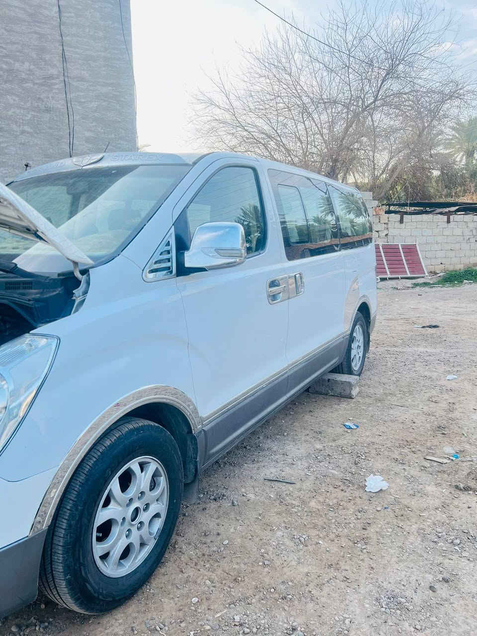 السلام عليكم استاركس موديل 2013 كفاله ماعده بيهه بارد بجاملغ الخلفي فقط محرك كير صدر تبريد كله جديد رقم بغداد
سعر ع خاص 
***********
