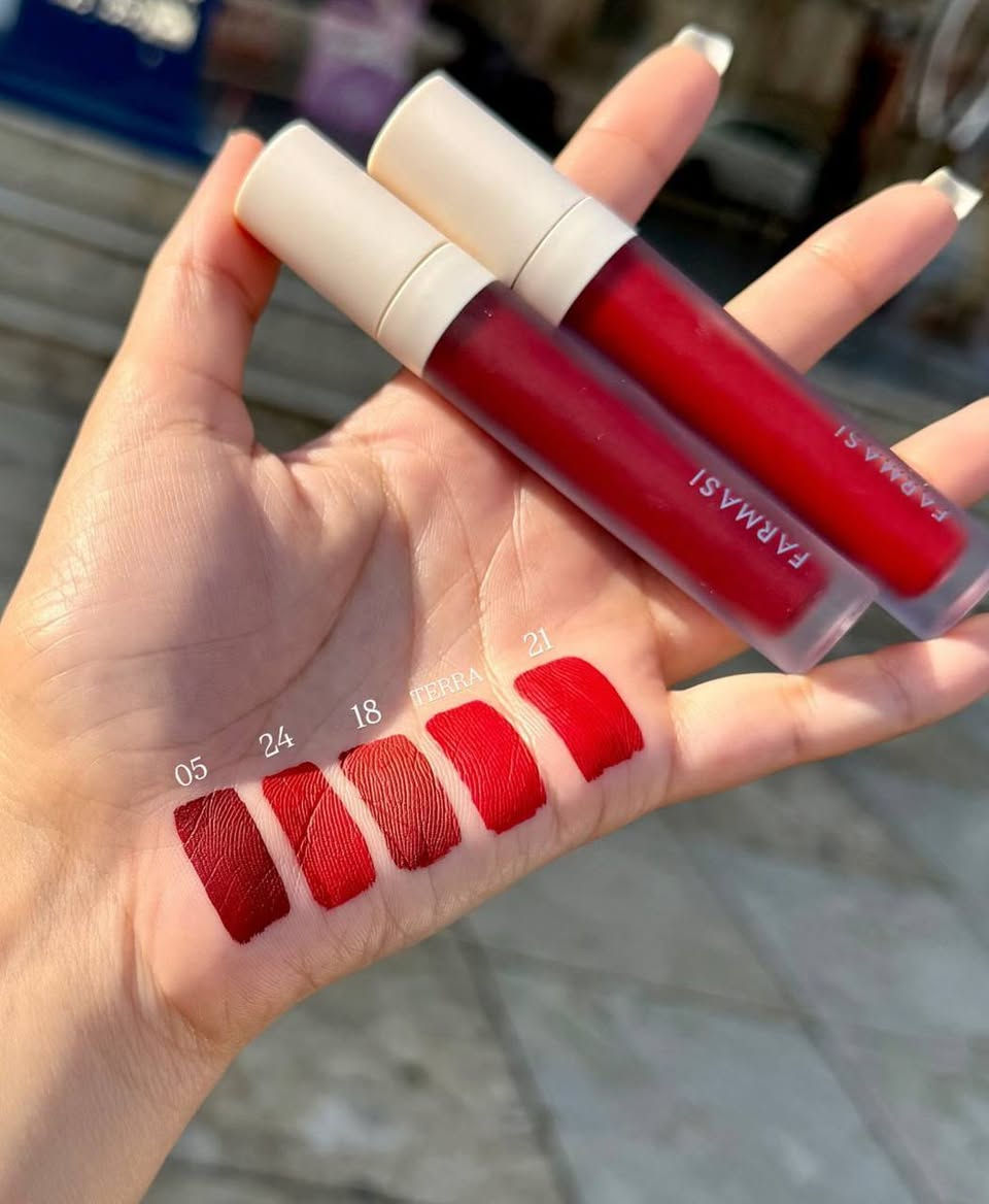 حمر براند فارمسي الاصلية .♥️🎗️
الوان جميلة وخفيفه على الشفه وما تتحرك من مكانهه
الوانها تجنن وثاااابته متوفر بألوان عديدة كل الي بالصور متوفرة


**إذا كنت صاحب هذا الإعلان وتريد حذفه لأي سبب، رجاءا أرسل رسالة إلى الدعم الفني**