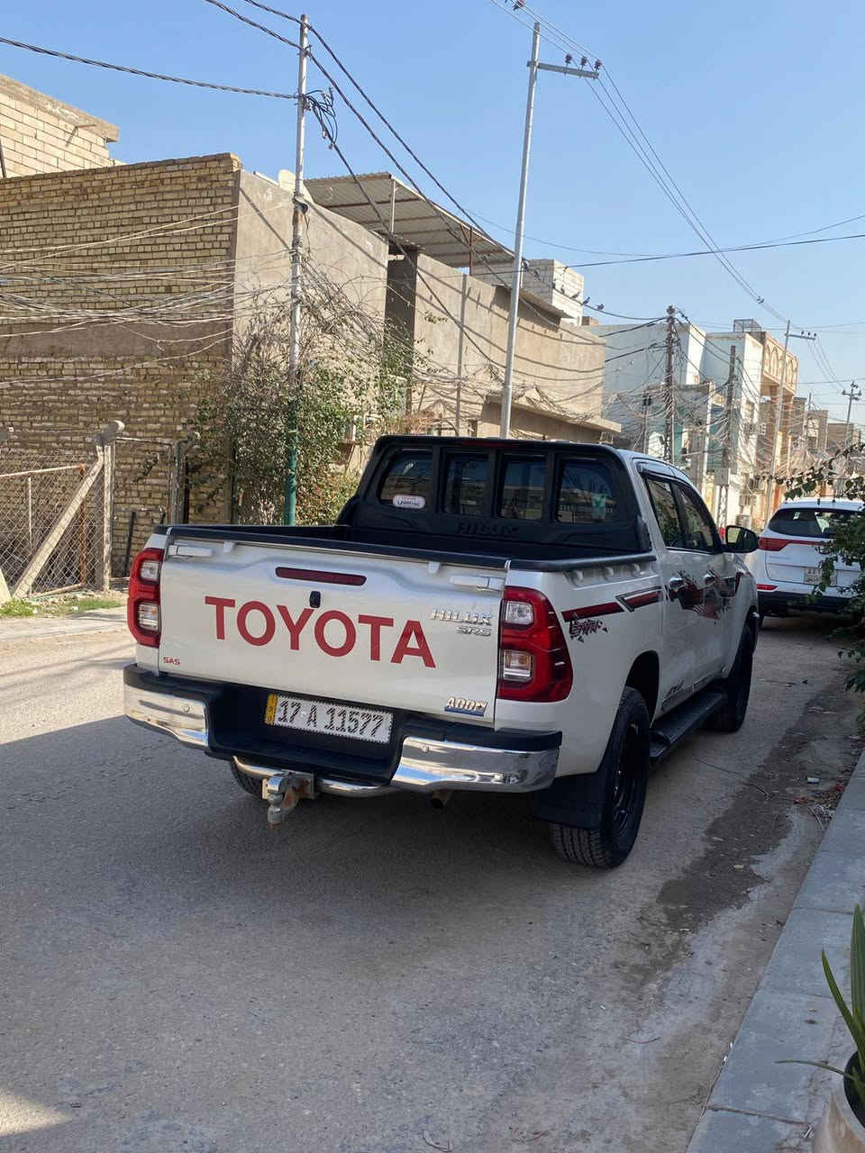 تيوتا هايلوكس فور ويل موديل 2022 
رقم مثنى الدولي سنويه ل 27
ماشيه 130 الف
شركه ساژ
السونار مرفق مع الصور
محرك:- 2700cc 4x4
المحرك وكير شرط وكاله مرفق صور تبديل الزيت وكاله تيوتا الرسمي
4X4 دفع رباعي 
كامرة
كراسي تبريد
حساس خلفي
لايت زنون
لد امامي زنون
تبريد قطعتين
شاحن مبايل بلاتوث
جميع الزجاج اوتوماتك
نضام الـ ايكو
نضام الـ بور 
مانع انزلاق
كبات شركه موجوده
بصمه ثانيه موجوده
ضررها فقط الي بسونار بدون دواخل 

العنوان : النجف الاشرف 
هاتف ‏‪0783 869 6526‬‏ ابو حسين 
السعر / 245 بيهه مجال جدأ بصيط 
‏‪
