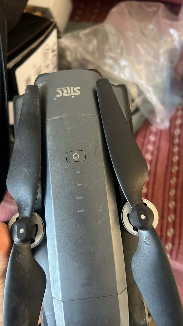 sjrc f22 s pro
جديدة لوك 
كامرة 4k كمبل 
المدى ٤كيلو والارتفاع 500 متر
الربط كيبل بين الجوستك والموبايل ايفون وتايبسي وكالكسي
دبل بطارية ٣٠ دقيقة 
حساسات اماميه وخلفيه واسفل الطائرة 
لدات اسفل الطائره تشتغل عند الهبوط 
منفذ رام لتخزين التسجيلات بجودة 4k 
السعر 450 وبيها مجال 
***********
