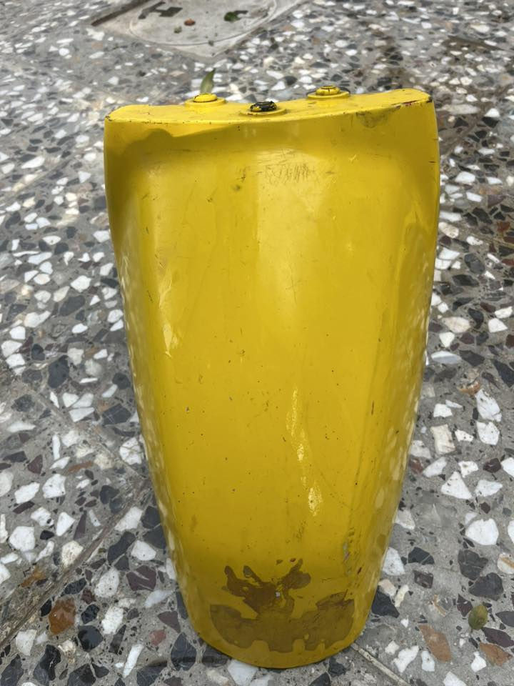 السلام عليكم غراض بوليس وماكس 120
ويل نجمه رياضي ماكس 120
صالنصه بوليس بلاديه 
تجوه بوليس بلاديه 
كابريتر رمبه 
كفرات ختم واحد بس عوزهن ترتيب 
مكاني بغداد سيطره الشعب 
للاستفسار ***********
