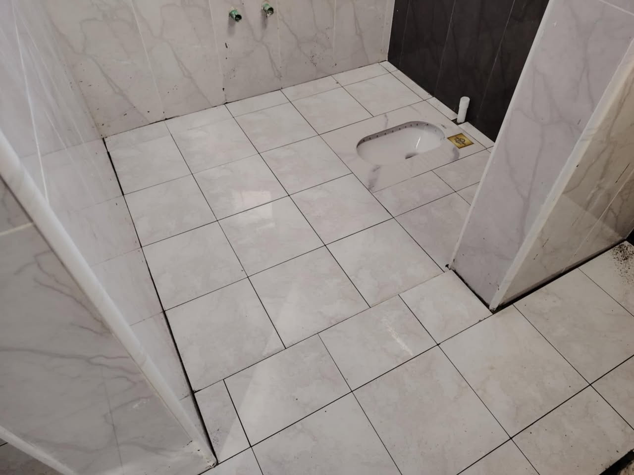 تطبيق كاشي وسيراميك وبورسلين والمرمر متفرغ حاليا *********** تسليم هندسي
