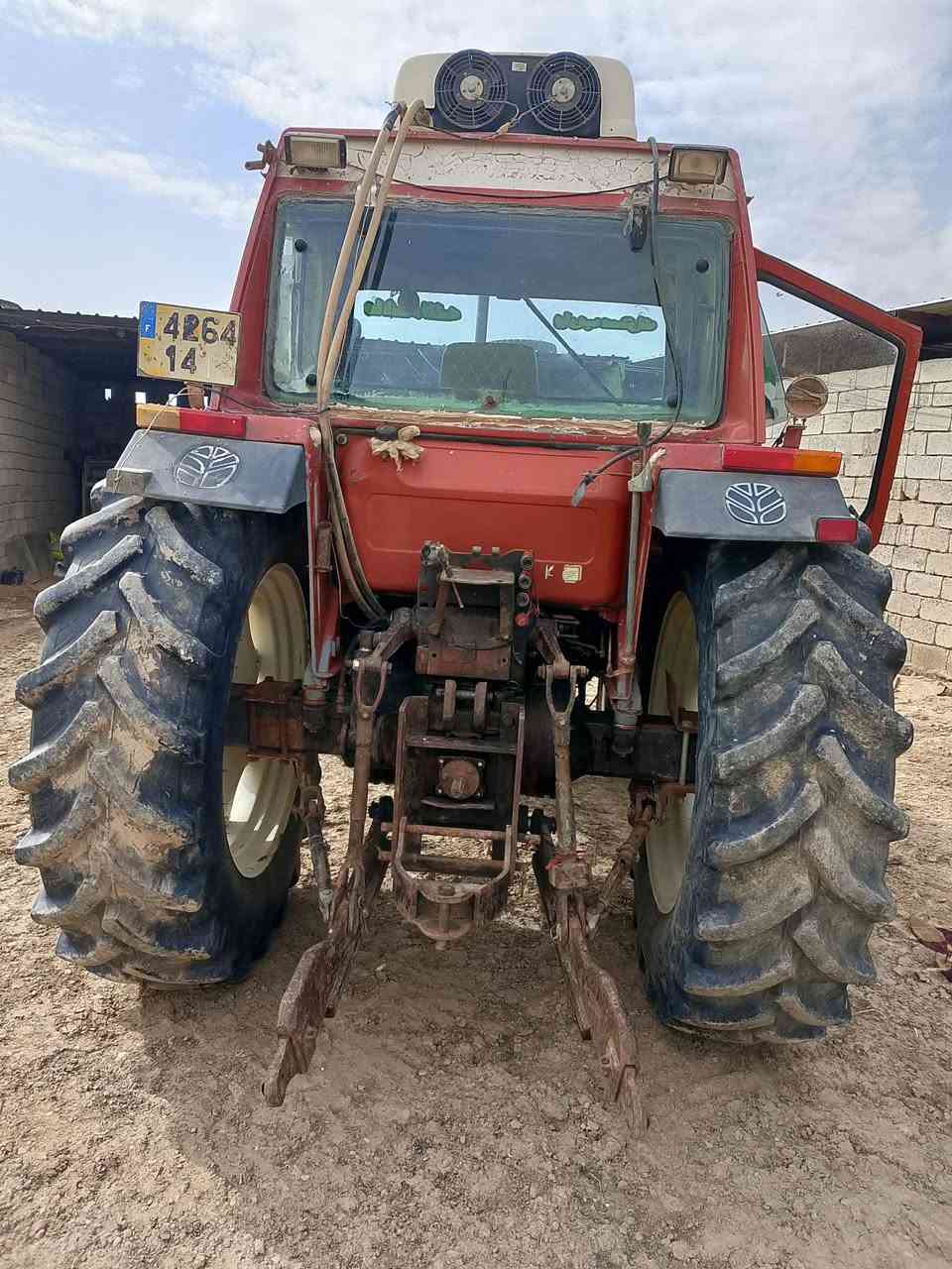 مكينه للبيع جاهزه للشغل تبريد اكسل بارز تكميه عريضه كهربائيات شغاله لاصرف ولا بخار الحجم 100 السعر 30 العنوان كركوك الستفسار اتصل على ***********
