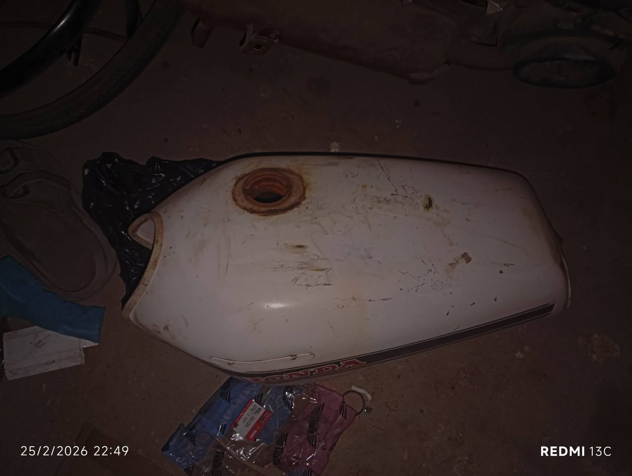 السلام عليكم غراض للبيع التانكي عله 10 دبلات خلفي 15 السبايدر ب25 الصدر عوزه بس جبن 25 مكان ناصريه مركز ماتشتري لاتراسل ***********
