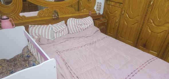 سلام عليكم غرفة نوم جديدة احلة من البصورة خمس بيبان ميز تواليت جامتة موجودة مكان بغداد الشعب شارع الصحة لاستفسار (***********
