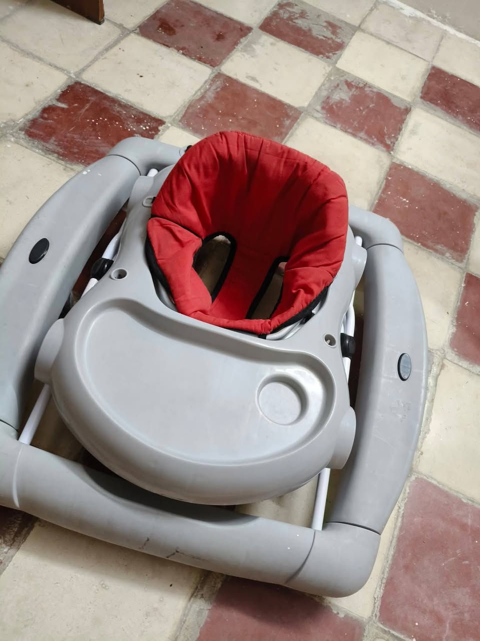 للبيع بغداد حي اؤر قرب حسينيه المصطفى
كله القطعه ع 15
ماعدا الحجله 25


**إذا كنت صاحب هذا الإعلان وتريد حذفه لأي سبب، رجاءا أرسل رسالة إلى الدعم الفني**