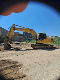 حفاره كوماتسو اللبيع ٢٠٠٥ محرك مظخه مكفولات كهربايات شغاله  ٠٧٨٦٤٩٣١٥٠...