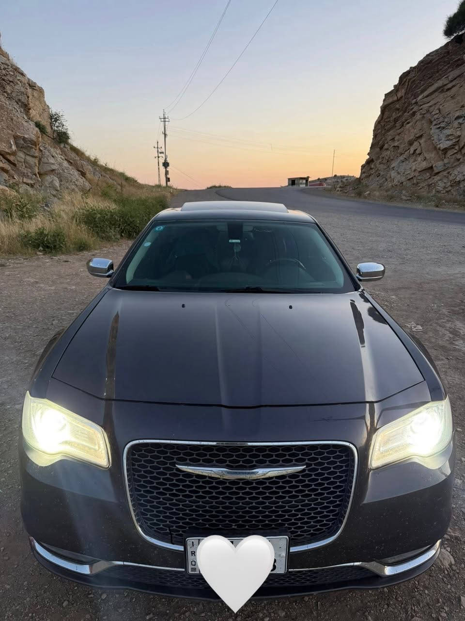 اوباما 2016 300C
ماشيه 130mi
رقم بغداد بسمي تحويل ثاني يوم 
داخله كتاب ضباط 

الضرر الجاملغ الخلفي الايسر بي بارد شبر  غير الجاملغ كله كفاله صوره الحادث بالمنشور

موصفاته معروفه 300C
كاميرا -ستيرن كهرباء-كشنات تدفئه تبريد -لايت زنون - برده خلفيه 
وبعد بي هواي مواصفات 
ويل مكسكي المرغوب 
تخم تاير جديد تايلندي 
محرك وگير كفاله 

السعر 210 

مكان السياره الديوانيه

ممتواجد ع الفيس 
رقم ***********

