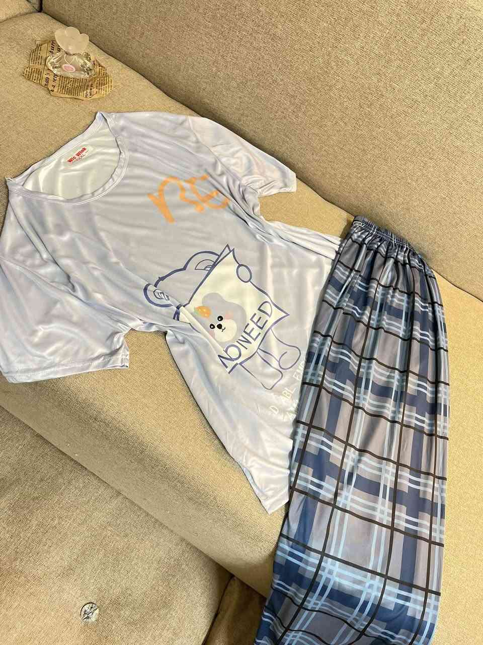 نبدي بموسم الدلال والرحه والاناقه☀️
تراك بيتي قماشه قطني مطاط ناعم ومريح 🫦✨
وسعار ما تعبر ١٠ الف


**إذا كنت صاحب هذا الإعلان وتريد حذفه لأي سبب، رجاءا أرسل رسالة إلى الدعم الفني**