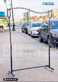 للبيع بسعر مناسب   ستاند حذاء ثقيل سعر القطعة الف وربع والعدد مفتوح شك...