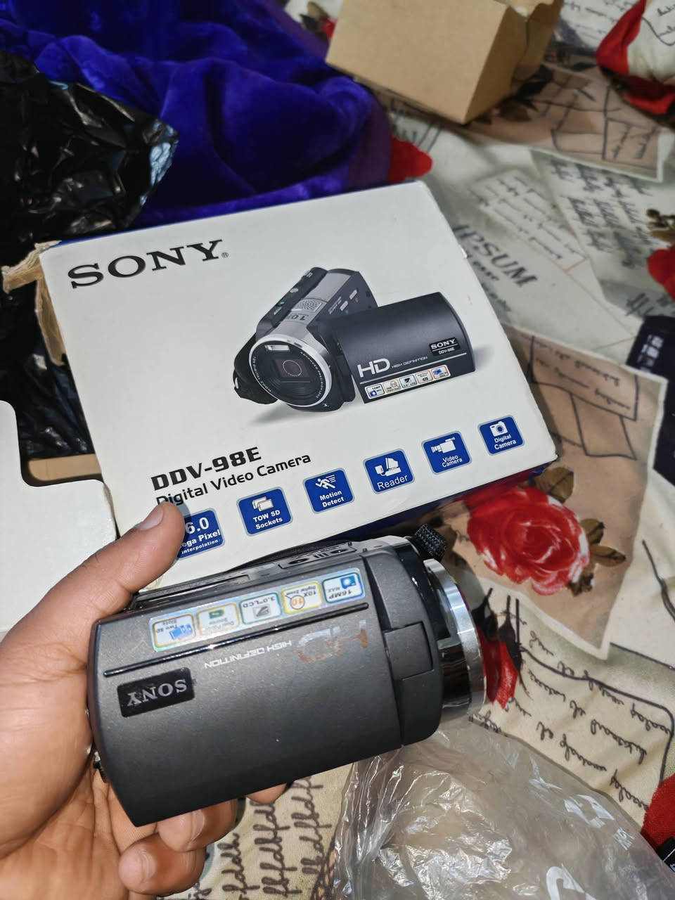 كامره سوني جديد  مفتوحه بس فحص ورحعنه ضمينها ماعرف تفاصيها السعر ١٠٠ مكاني بغداد الشعب


**إذا كنت صاحب هذا الإعلان وتريد حذفه لأي سبب، رجاءا أرسل رسالة إلى الدعم الفني**