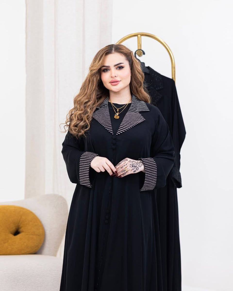 كوني علامة العيد الفارقة.
​"في زحمة العيد هناك حضور يفرض نفسه دون استئذان.. حضور بـ 'ميسم' خاص.
عبايات الميسم ليست مجرد قماش، بل هي حكاية أناقة رُسمت لتليق بتفاصيلك في صباح العيد.
اختاري إطلالة تجمع بين فخامة التراث وعصرية التصميم.
​الميسم.. بصمتكِ الخاصة في كل محفل."


**إذا كنت صاحب هذا الإعلان وتريد حذفه لأي سبب، رجاءا أرسل رسالة إلى الدعم الفني**