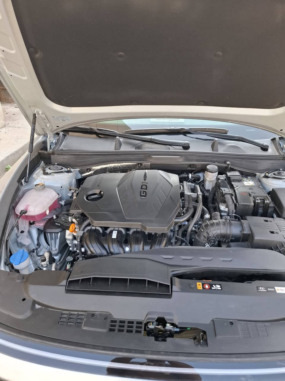 السلام عليكم للبيع سوناتا مديل 2025 وارد أمريكي كفاله عامه من زلغ ماشيه 10 الف سياره جديده تخم تاير جاهزه من كلشي مكينه 2500 فول مواصفات ماعده بانوراما وباقي مواصفات معرفه رقمه شهداء بصره بسمي كامله من كمارك واصله للمرور صار اسبوع من مدخله من ميناء مكاني بصره السعر225 وبيه مجال وهذا رقمي ***********
