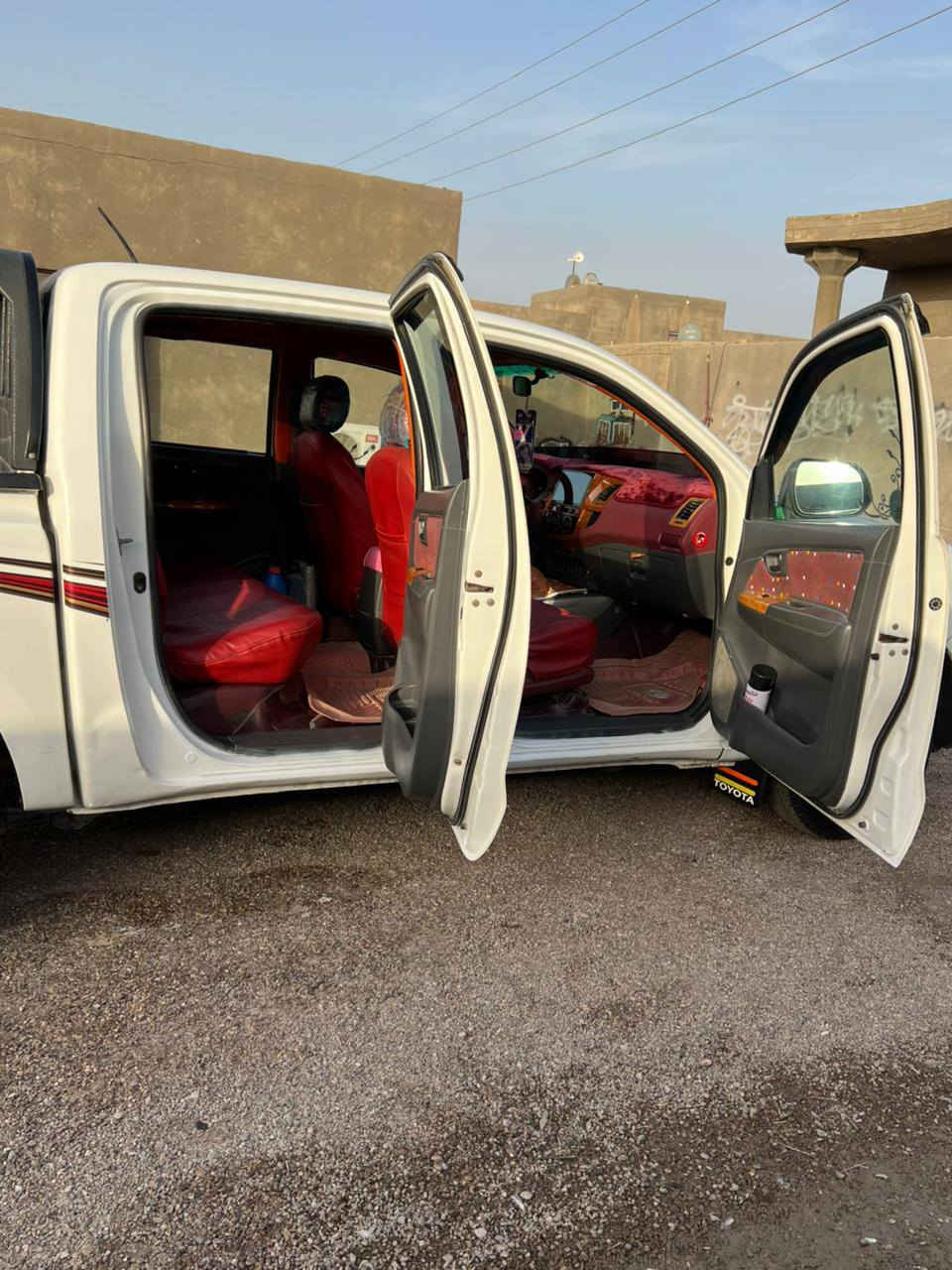 السلام عليكم بيكم فلاونزه موديل 2012 للبيع بيهه طخة خفيفه مبدل بنيد وچاملق محرك مكفول لا تنقيص ولا تبخير شاصي مكفول تخم تاير ياباني فول نضافة بمعنئ الكلمه رقم ميسان تحويل مباشر مكان البصره ناحية النشوة السعر 170 بيه مجال للطيبين رقمي ***********/***********
