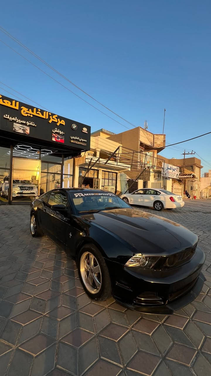 السلام عليكم
للبيع | Ford Mustang 2012 🔥

للبيع موستنك 2012 فول مواصفات بريم ، سيارة استخدام شخصي ومعتني بيها، جاهزة للاستخدام وما تحتاج مصاريف 
السيارة محدثة 2014 
المحرك 6 سلندر گير أوتوماتيك
محرك وكير وأكسل وكهربائيات وتبريد كله مكفول و ع الشرط 
حادثها قطعتين فقط جاملغ امامي ايسر وهنا بالعراق صار بيها جاملغ خلفي والسياره مصبوغة حزام والسونار موجود وشرط الفحص 

السعر مناسب 75 وبيها مجال 

السيارة بيها بعض الملاحظات الطبيعية بحكم العمر، والسعر مراعي حالتها

السياره باسمي تحويل مباشر ثاني يوم 
مكاني بغداد الرصافة 
***********
