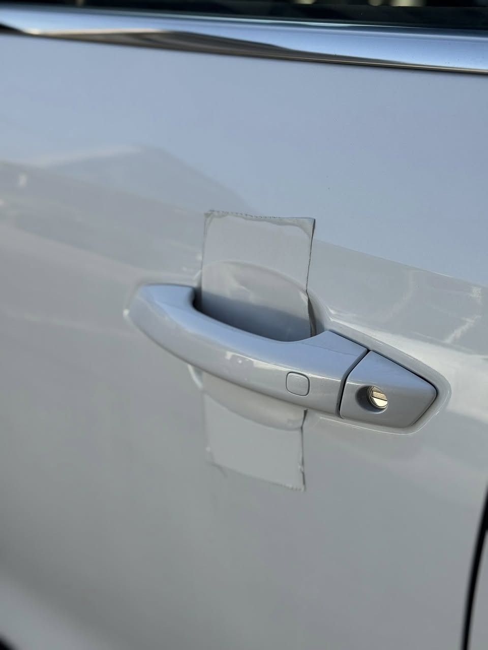 🔷معرض الملك لتجاره السيارات الحديثة🔷

       🔥دخول بي وايدي BYD الدسترويل 🔥

                          🔥بل لون الابيض  🔥

      🔥موديل 2025 الفول كارت والعده الكامله 🔥

                🔥الاسعار راح تكون تخبل اتصل وتدلل 🔥

الموصفات
🔹بصمة تشغيل 
🔹دخول ذكي 
🔹شاشه كبيرت دواره 
🔹ويل كب الكبير 
🔹داخل جلد اصلي بيجي 
🔹حساس خلفي 
🔹كارت تشغيل 
🔹كامره خلفيه 
🔹لايت زنون
🔹بك لايت ليد 
🔹تبريد قطعتين 
🔹يمشيك 1100
🔹لون الابيض
🔹باقي الموصفات المعروفه لدسترويل 

للستفسار زياره الموقع بغداد النهضه فرع الثالث فرع المصرف 

او الاتصال عله الارقام
***********
***********
