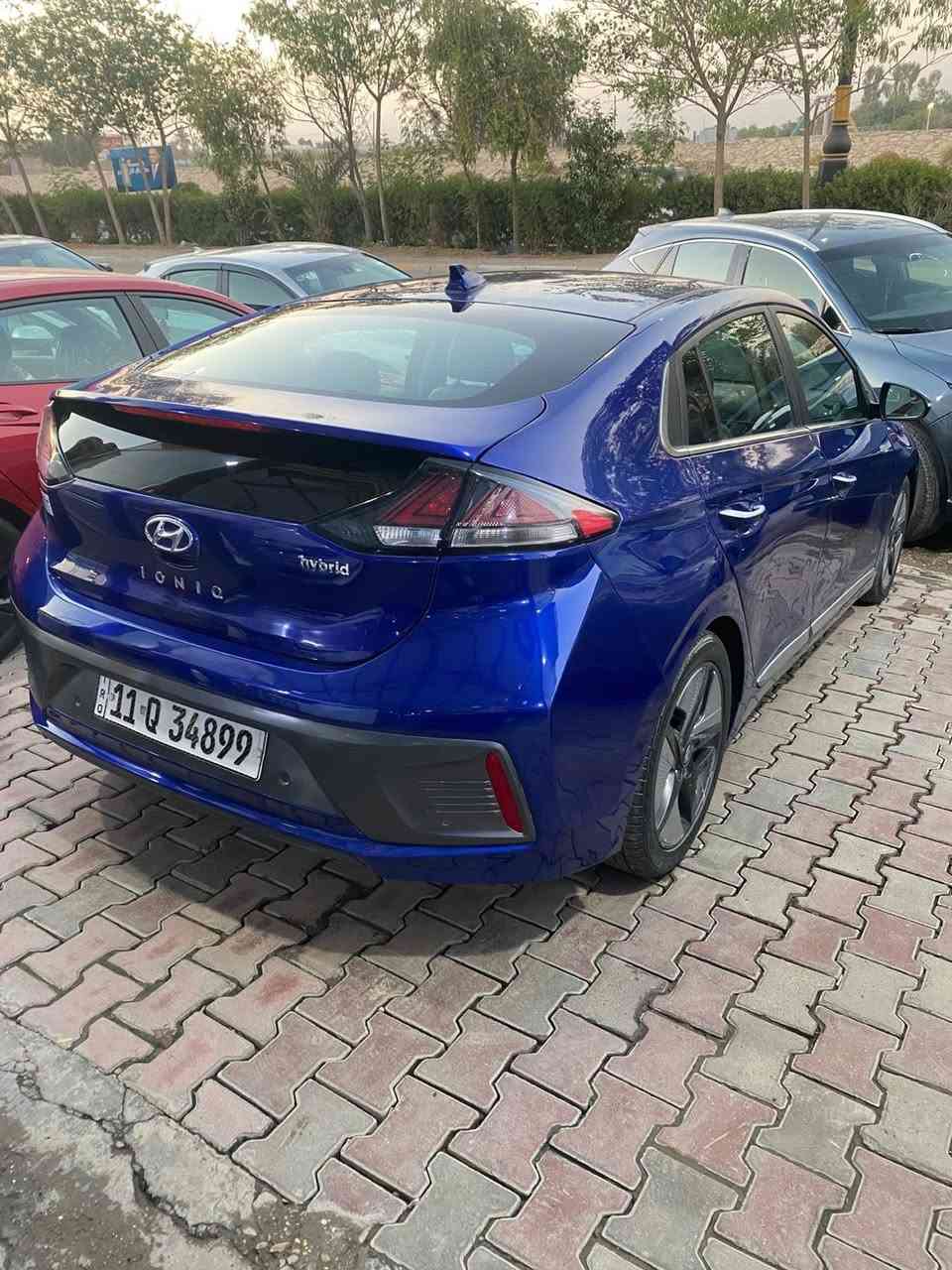 السلام. عليكم هونداي ايونك موديل 2022 السياره اعلى فئة مواصفات  ضررها موضح بل سونار  رقم بغداد باسمي 
تبريد قطعتين 
شاشه كبيره 
بصمه 
اشاير بل مري 
هاند بريك بصمه
مري قلاب 
داخل جلد 
كرسي. كهرباء 
تدفئه وتبريد كراسي 
ويل الجبير. رياضي 
 سترين حرف. دي 
فتحه. 
رادار قياده 
ورادارات جانبيه وبعد بيها مواصفات. 1/1 
138 وبيها مجال 
***********
