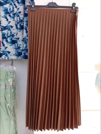 تنورة كبس • فري سايز • كوت الخاجية