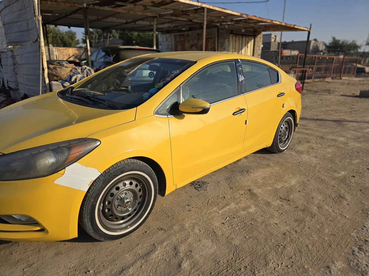 سلام عليكم فورتي موديل 14 وارد أمريكي حادثها بسيط جاملغ خلفي، بدون عابر سونارها موجود. رقم بغداد دولي المالك ديوانية مصفرة هيئة وغرامات. السيارة، جاهزة من كلشي . مكان ديوانية  السعر ١٠٠ وبيها مجال ***********
