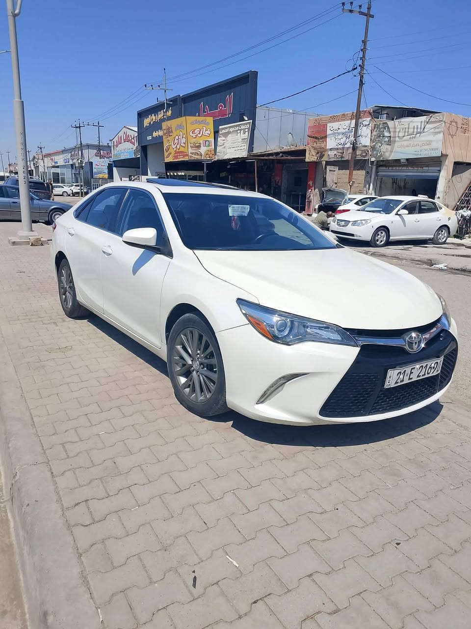 س ع للبيع سيارة كامري موديل 2016 لون أبيض صدفي ضرار بونيد جاملغ بدون دواخل سياره نظيف 
مواصفات فول ماعد بصمه
اتصل رقم صاحب سياره ***********
