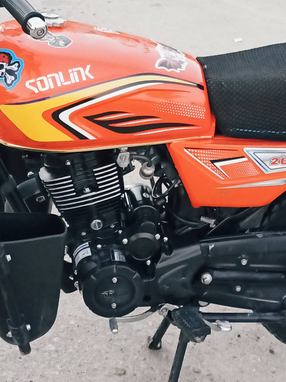 سيفان باب الأول جديد زيرو مديل 2024 مزود درع محرك + إم بي ثري وسماعات درع لايت جنطه جديده لايت زنون تاخذه ما تخلي ربع دينار علي وجديد ما مستخدم حيل ضاقطه وزنجيل محرك ناعم حيل مو شويه اخرس نشط محرك 200
مكاني تكريت البوعجيل 
***********
