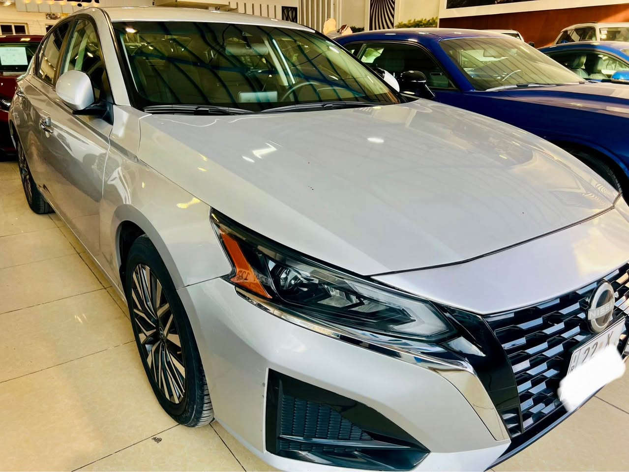 السلام عليكم 
للبيع نيسان التيما 2023 SV
مرقم جديد اربيل 
موصفات SV المعروفه 
الظرر فقط بونيد بدون دواخل ومبينه بلصور 
السعر ( 172 ) $$
للاستفسار اتصل *********** كركوك, العراق
