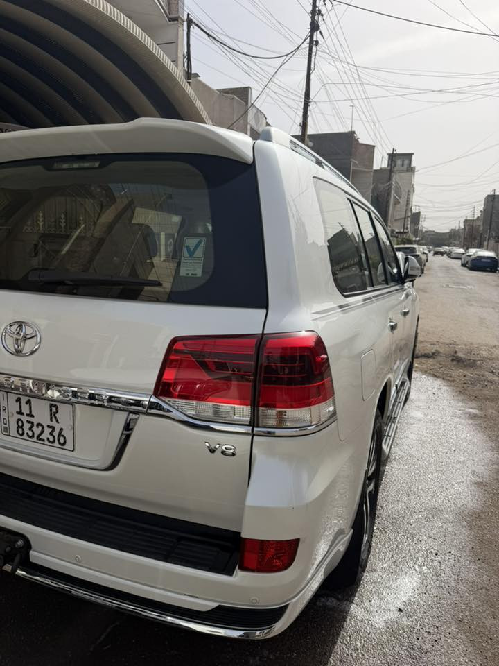 السلام عليكم لاندكروز موديل 19 كراند تورنك ساز باب اول ماشيه 92 الف حقيقي فول مواصفات مكينه 4600 8 سلندر رقم بغداد باسمي مكفولة عدا ربع الدعاميه الاماميه صبغ السعر 54 الف للاستفسار الاتصال على الرقم *********** . تحياتي لاعضاء الكروب المحترمين
