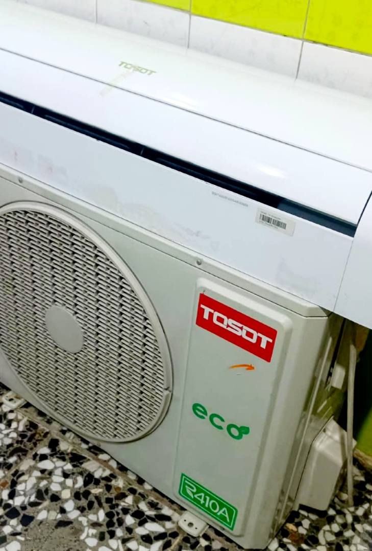 سبلت توسوت2طن اخو ألجديد أنتاج 2024استخدام قليل جدأ  تدفئه تبريد ثلج ألاصلي من شركةألبليسان العالميه واي فاي مع خاصية ألغسل ألتلقائي عن طريق الريموت كامل ألملحقات غاز410مقفول نظام ECO. بواري5متر كيبلات ريموت حماله للقطعه الداخليه كلهن بلاديات ضمان عل شد 15.يوم اضافة الى ضمان ألشركه لمدة 5سنوات السعر 550قفل قفل علمأ أن سعر الجديد ب 840.ألف  المكان بغداد الرصافه ألشراي أتصال فقط غير متواجد عل فيس 
***********
