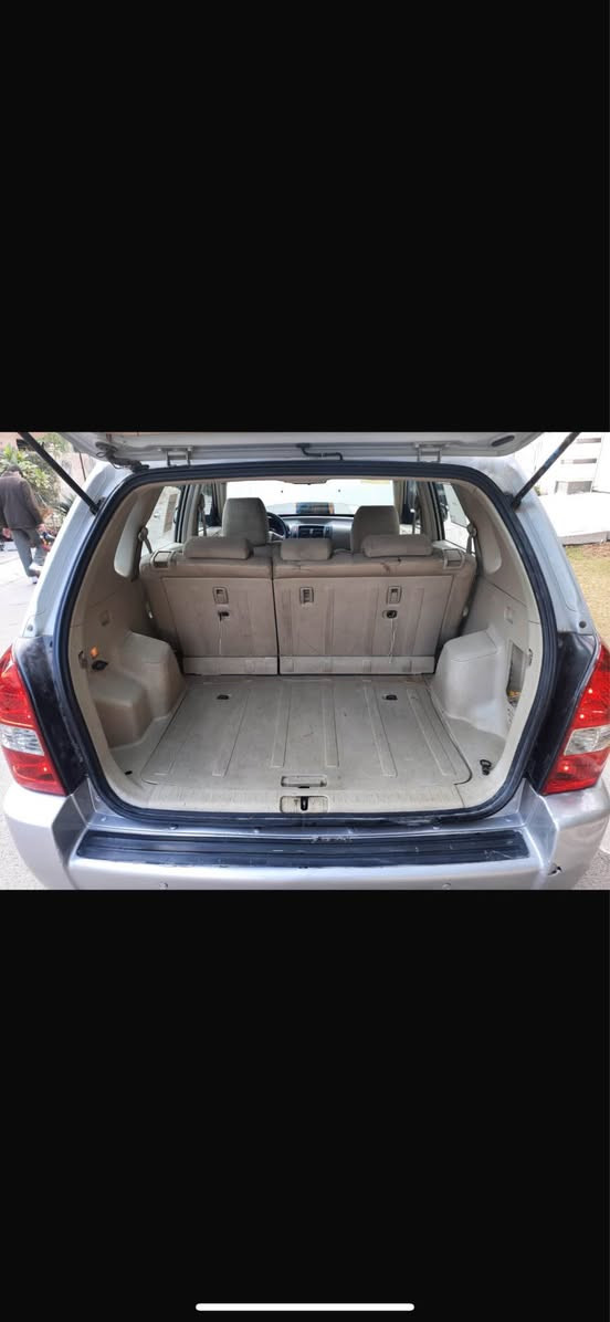 للبيع توسان مىديل ٢٠٠٧ محرك ٢٤٠٠ دوش مكفول جديد 
كير اوتماتيك سياره جاهزه وجديده وما بيها نقص برغي واحد 
سياره مال بيت ومال جناي رقم بغداد شرط التحويل 
سياره مكفوله من اي حادث صور السونار مرفوقه بل منشور 
السعر ١٠٣ وبيها بيها العنوان بغداد حي الجامعه 

‭٠٧٧١ ٨٤٠ ٦٧٧٤‬ الستفسار اتصل مكلف بغداد, العراق
