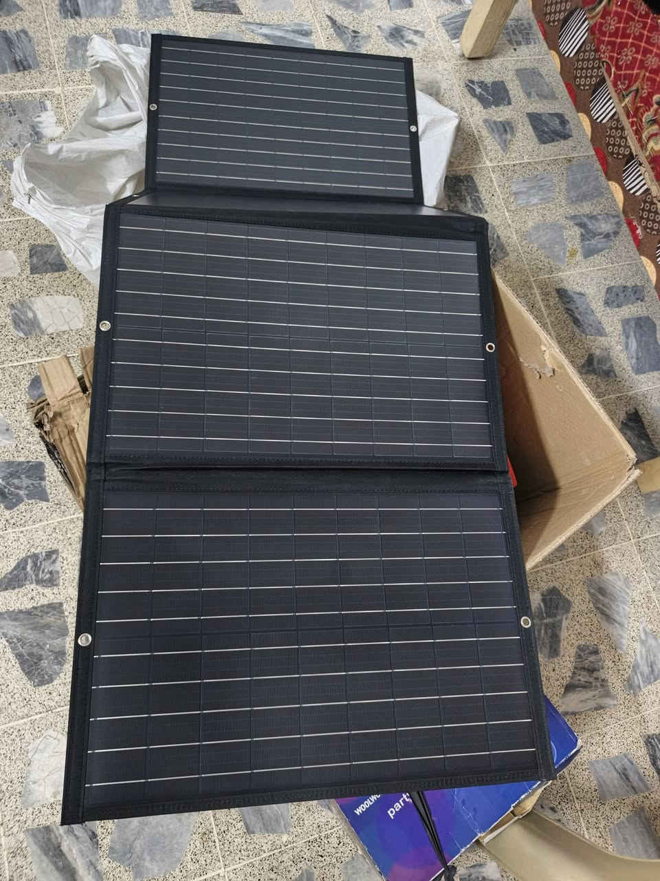 طاقه شمسيه 120واط للاستفسار على الرقم *********** السعر ١٣٠
