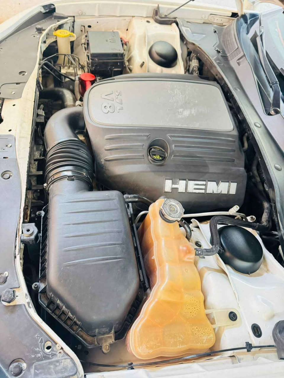 سلام عليكم سياره جارجر البيع موديل 2018, سياره اتي هيمي وراد كنده سياره مكفول بيه بس جاملغ بدل وبنيد محدث سياره رقم بصره سياره مزودة وشراي يخابر راعيه أنه مكلف بل نشر وهاذ رقمه راعيه *********** سعر 215 Honolulu, HI
