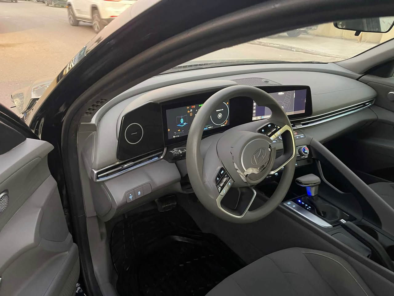 للبيع دخول جديد هواندي النترا موديل 24 شكل جديد على حادثها بدون لغد ولا شاصي موصفات فول من عدا الفتحه السعر 127$ بيها مجال مكان بغداد الاستفسار اكثر اتصل *********** بغداد, العراق
