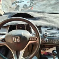 سياره هوندا سيفك ٢٠٠٩ للبيع  السعر ٦٥  الاستفسار 07901417186