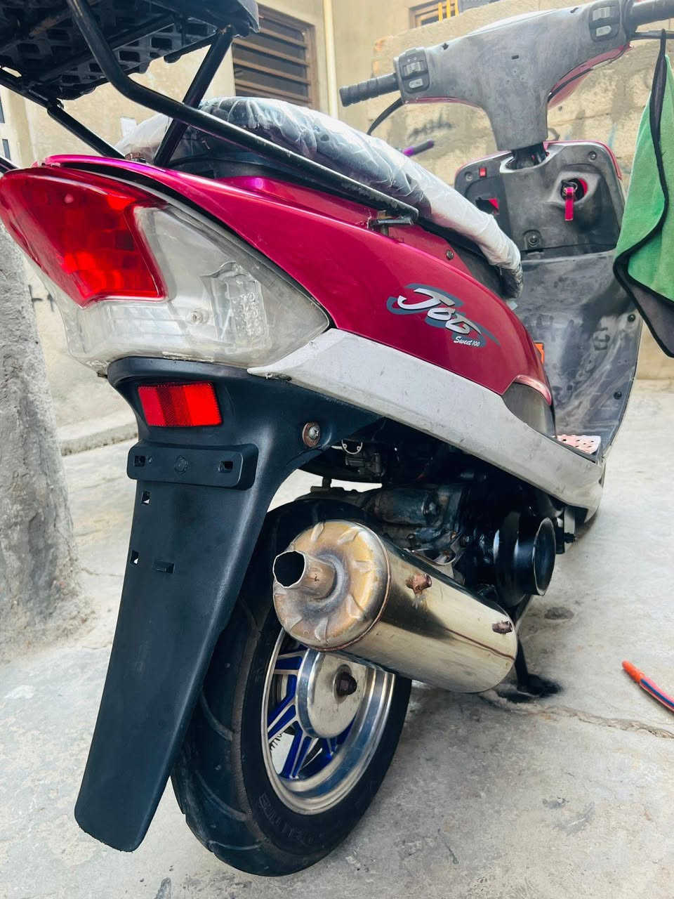 #للبيع دراجة ماكس منغولي🛵
تعمير جديد ومتعوب عليها مال جناي
دراجة خير من الله
#محرك_مجفت_جديد(تجفيت فول كلة اصلي)
كهربائيات شغالة
#ظفيرة_جديدة
تخم تاير
قبل هندر كلة مال تفصيخ
كلجات رياضي
دبل الخلفي رياضي 
كاسحة
#سلف_شغال
صالنصة رياضي 
#السعر💵 400 ألف وبيها مجال

#العنوان ديالى خان بني سعد
*********** موجود واتساب
