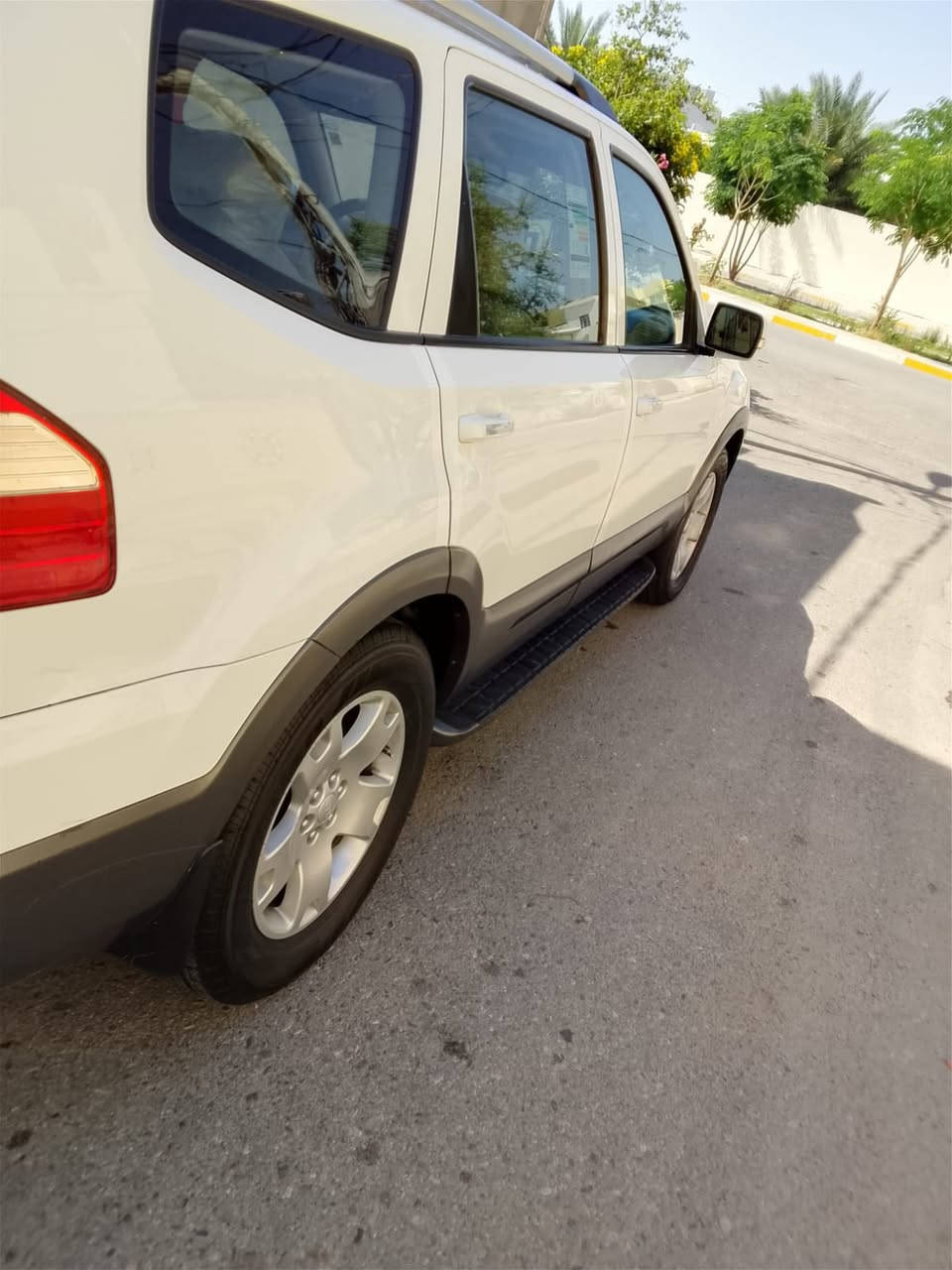سلام عليكم سياره للبيع موديل ٢٠١٣ كامل مواصفات رقم شمالي مواصفات فتحه سقف سلايد شاشه وكامره داخل خليجي تخم تاير جديد سياره كامله بدون نقص سياره كلين سياره كامله من دعاميه الى دعاميه السعر ١٧٠ رقم الهاتف ***********
