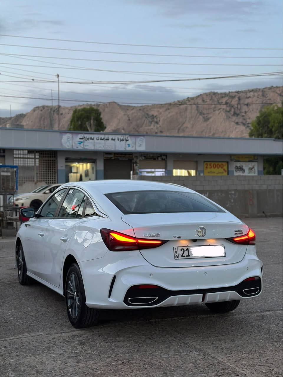 Mg gt 2025 ful ful ✅🧿
بۆیاخ تەنک 
٩٠٠٠ کیلۆمەتر ڕۆشتووە 
کامل کەمالیات 
سلاید
شاشە گەورە
لیدی بەرگە دەرگا و داشبولی بۆ دانراوە 
١ سەرە پەنجە قوپاوی بچوکی هەیە 
بۆیاخ و سارد و کارتی نیە 
نمووونە زۆر پاک و تازەو بێ عەیب 
ڕۆنی تازە و کامل سێرڤس دیلکۆشی نیە 
١٢٤ گەڵا قفڵ قفڵ قفڵیتی بێ مەعمەلە 
*********** السليمانية, العراق
