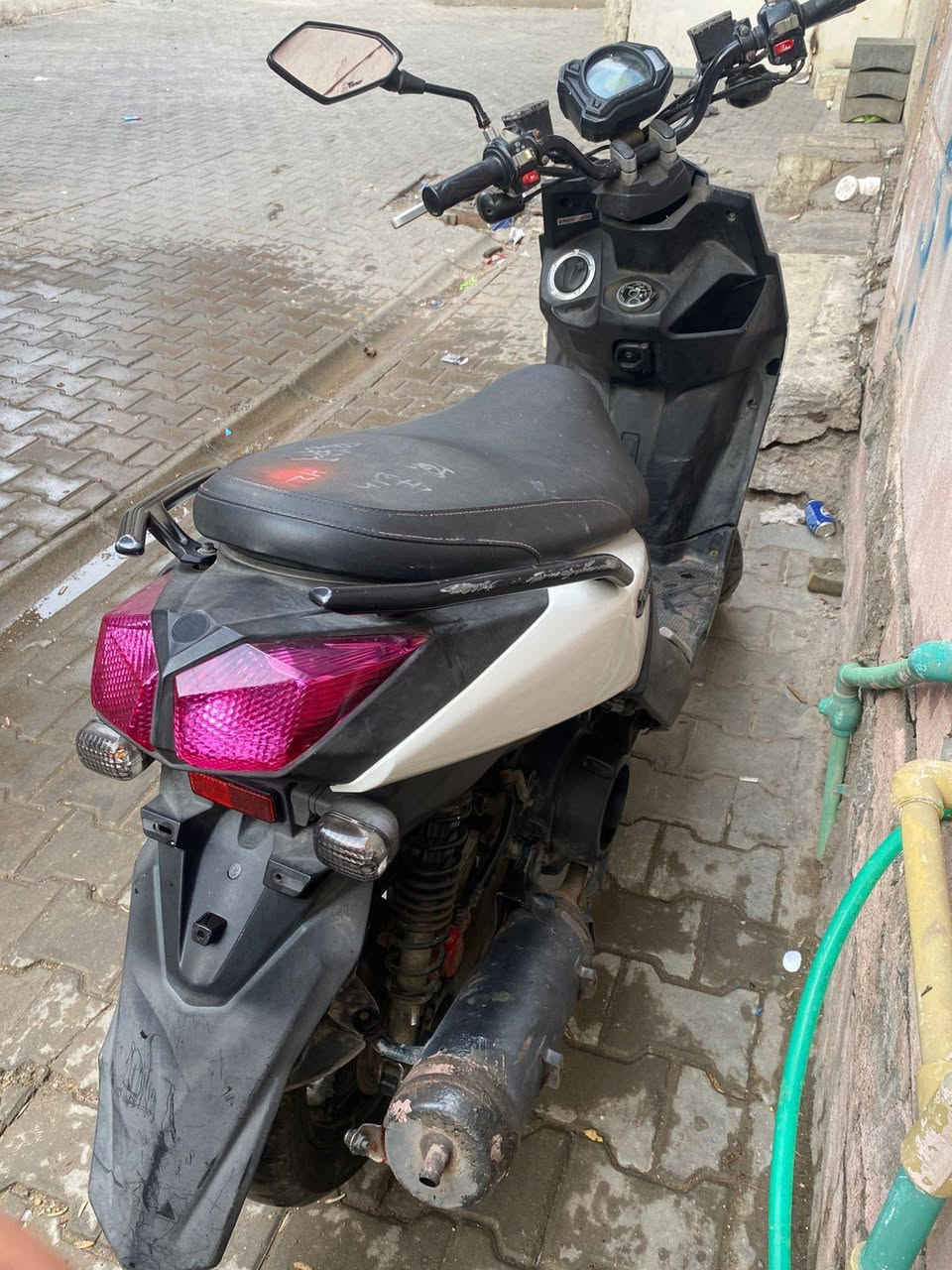 السلام عليكم اخوان دراجه سكنس نظيفه للبيع سعر مليون


**إذا كنت صاحب هذا الإعلان وتريد حذفه لأي سبب، رجاءا أرسل رسالة إلى الدعم الفني**