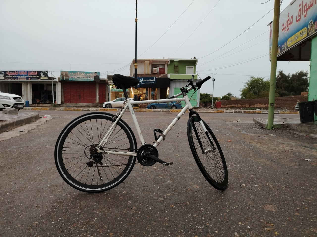 بايسكل للبيع من نوع C700 كير 3 امامي و 7 خلفي
الوزن خفيف جدا مصنوع من الكاربون فايبر

سريع وممكن يصل لسرعه 40 بسهوله
السعر 95 وبي مجال 
للاستفسار اتصل على رقم 6084 447 0785

او للتواصل على الخاص


**إذا كنت صاحب هذا الإعلان وتريد حذفه لأي سبب، رجاءا أرسل رسالة إلى الدعم الفني**